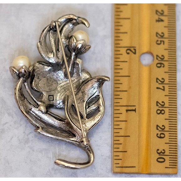 Vintage Silver Tone Artistic Abstract Flower Brooch by KJL For Avon - C11 - Picture 3 of 3